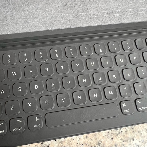 Apple Smart Keyboard for iPad (9th generation) - Picture 4 of 12